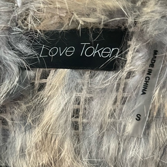 LoveToken 100% Rabbit Fur Vest - Size Women’s Small - Picture 7 of 7